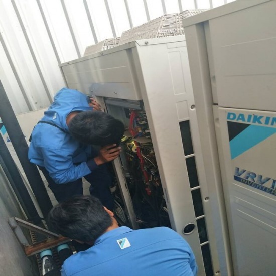 แอร์ชลบุรี เคเอ็มพี แอร์คอนดิชั่น - ติดตั้งคูลลิ่งทาวเวอร์ ชลบุรี